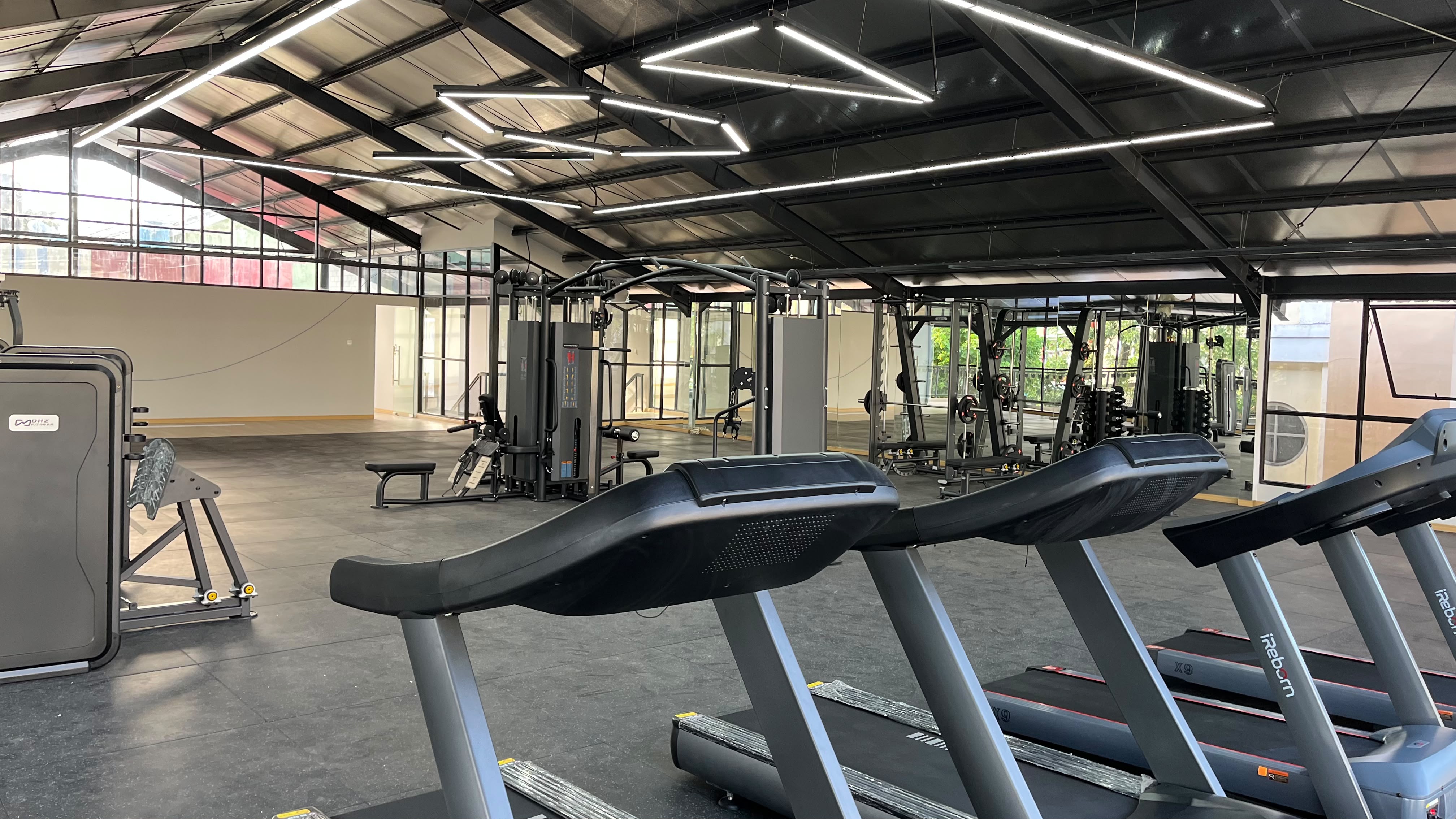 Area latihan Stema Gym